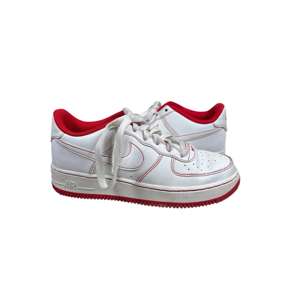 Nike Air Force 1 Low ‘07 Sneakers‎ Size 6Y White University Red - Picture 1 of 6
